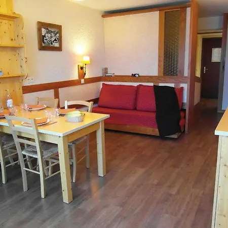Maeva La Perriere 3*
